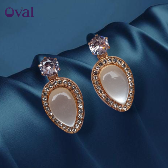Aesthetic Korean Gold Tear Drop