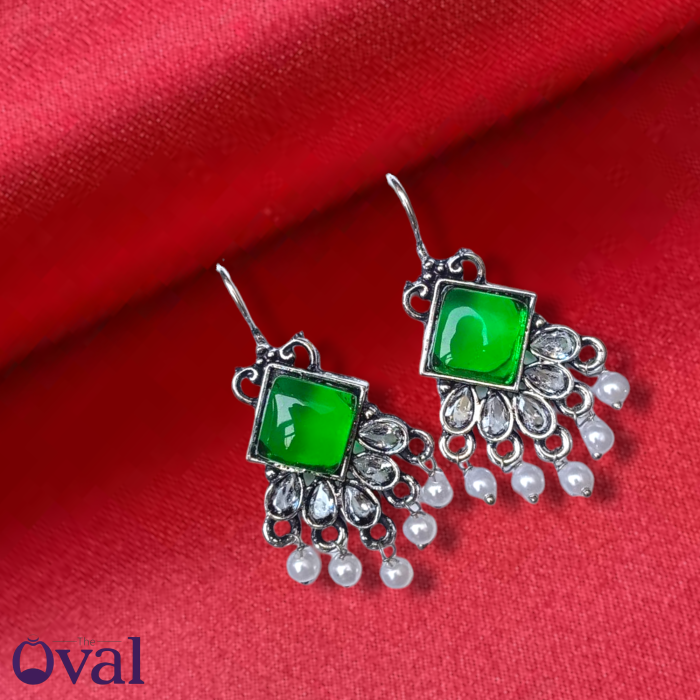 Pracheen Kundan Oxidized Hook Earrings (3)