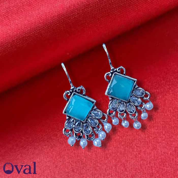 Pracheen Kundan Oxidized Hook Earrings (9)